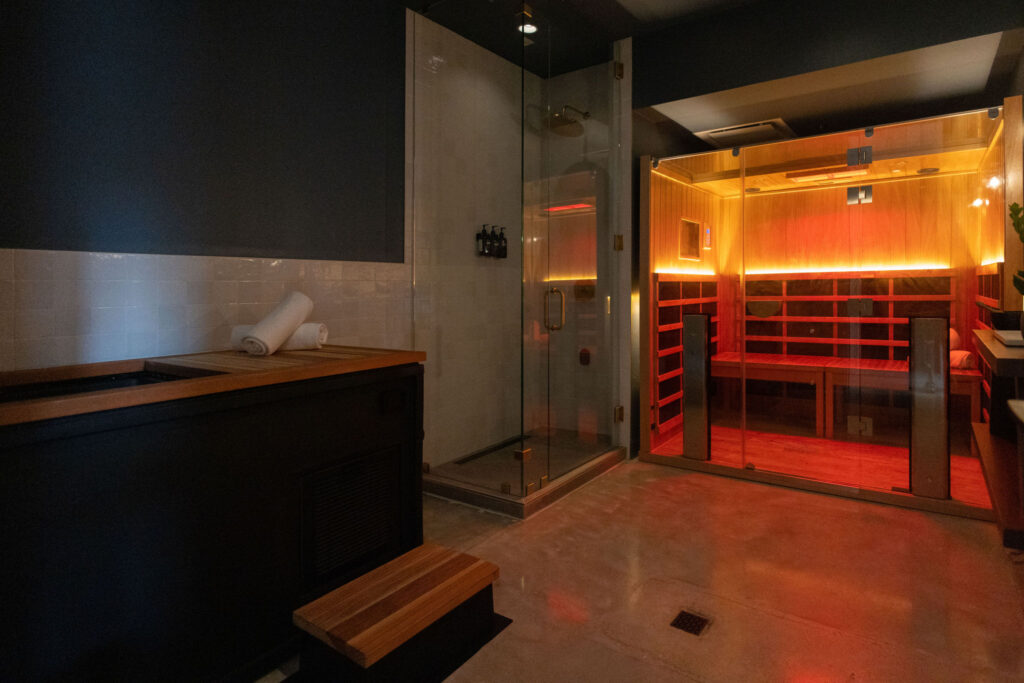 ULU Recovery & Wellness' cold plunge and sauna. (photo by Mack Eveland)