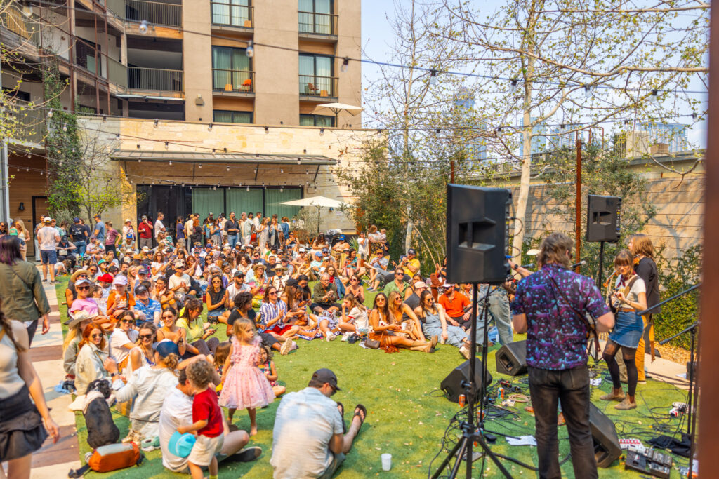Hotel Magdalena's Bobby Nelson lawn. (Photo by Grant Pifer)