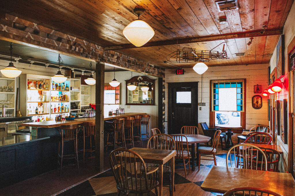 Boni’s Bar Next Door