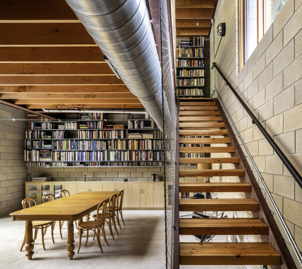 Henri II designed by Murray Legge Architecture.