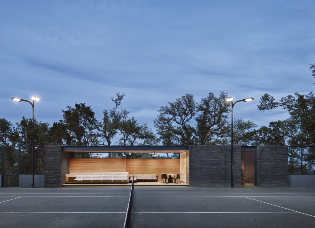 Westlake Tennis House. (Photo by Casey Dunn)