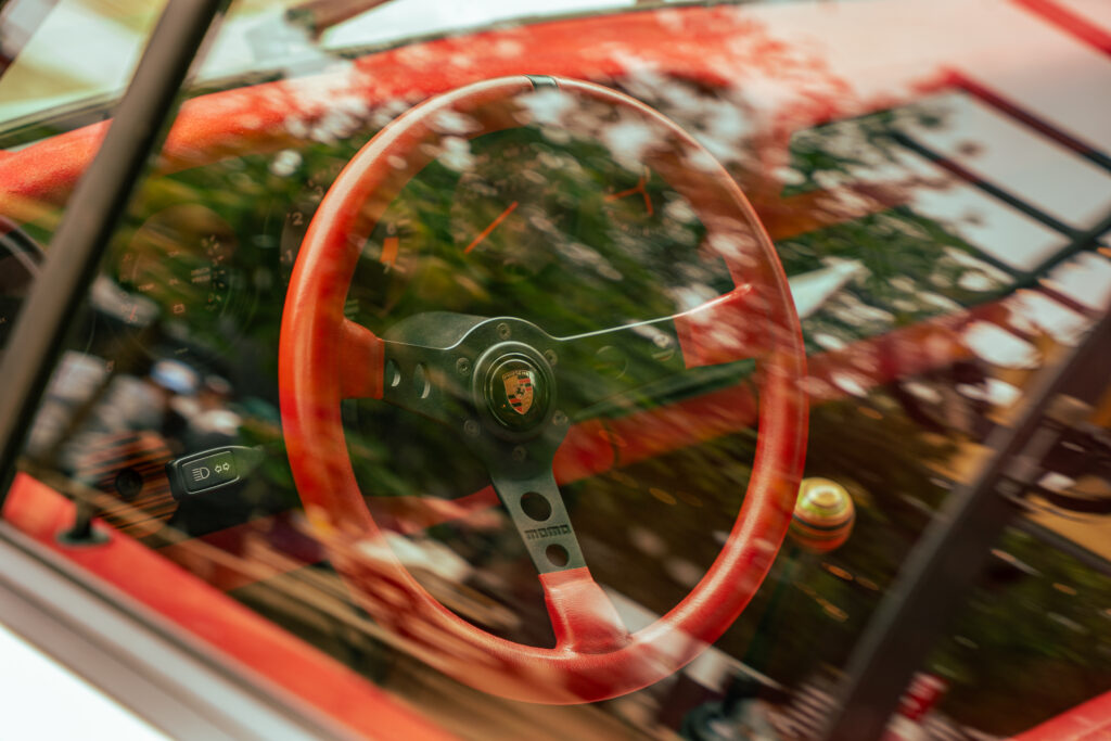 Vintage show show by Manual Focus