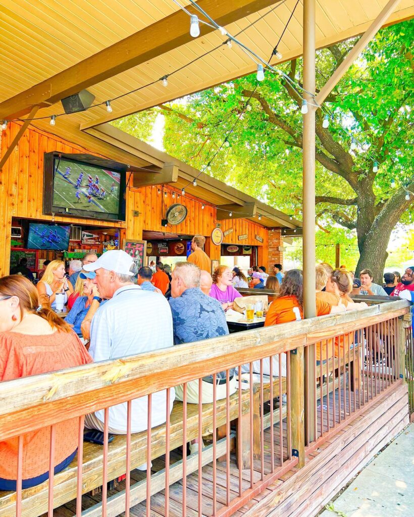 Little Woodrow’s Burnet offers big screens, drinks and a patio setting for game-day viewing in Austin. (Photo courtesy of Little Woodrow’s Burnet)