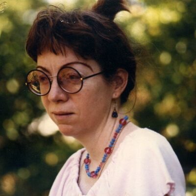 004-mama pensive