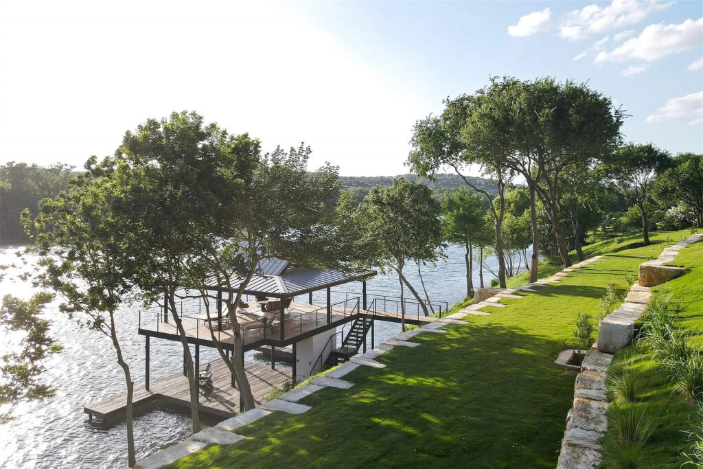 15016 Flat Top Ranch Road