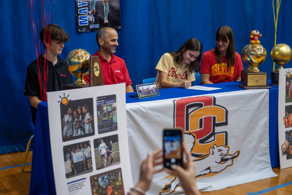 MAYA TACKETT SIGNING DAY_DW_2026-04-23DSC09784_Original