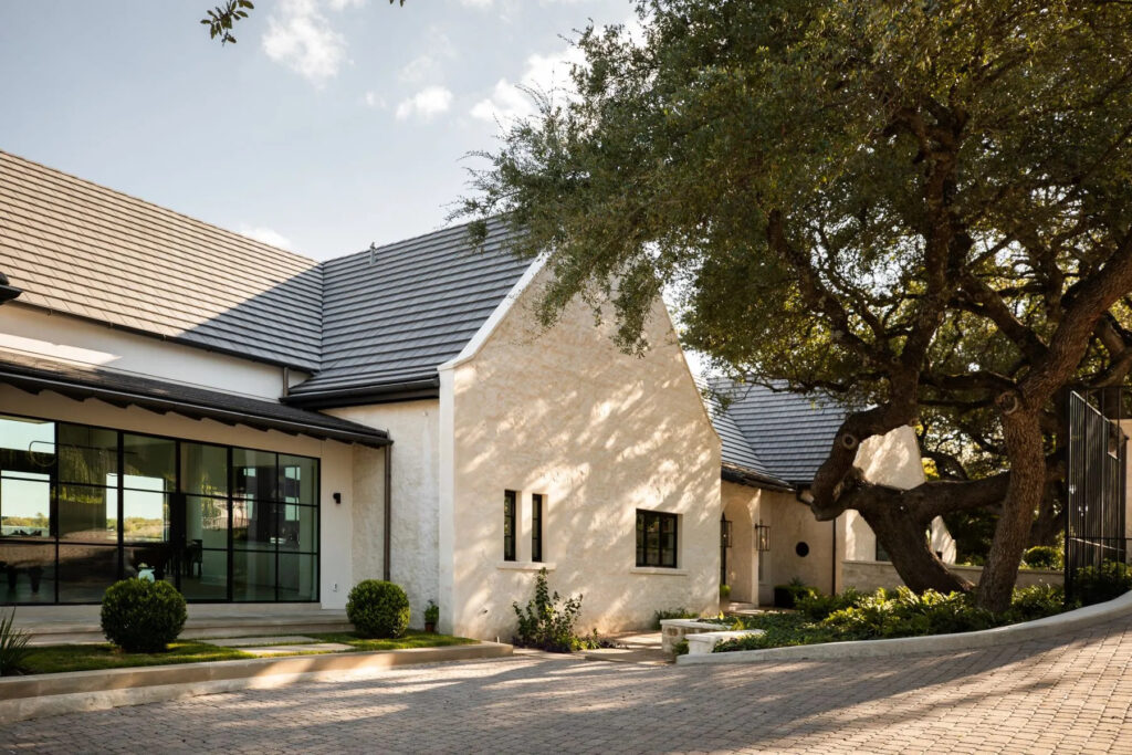 3208 Stratford Hills Lane
