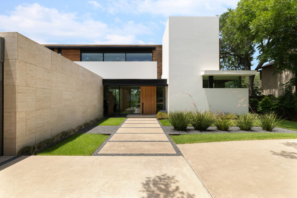 Scenic Drive. (Photo courtesy of Moreland Properties)