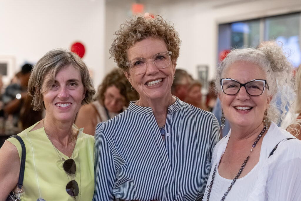 5-Red-Dot-2026-163_MSusie-Davis_Laurie-Frick_Margot-Sawyer