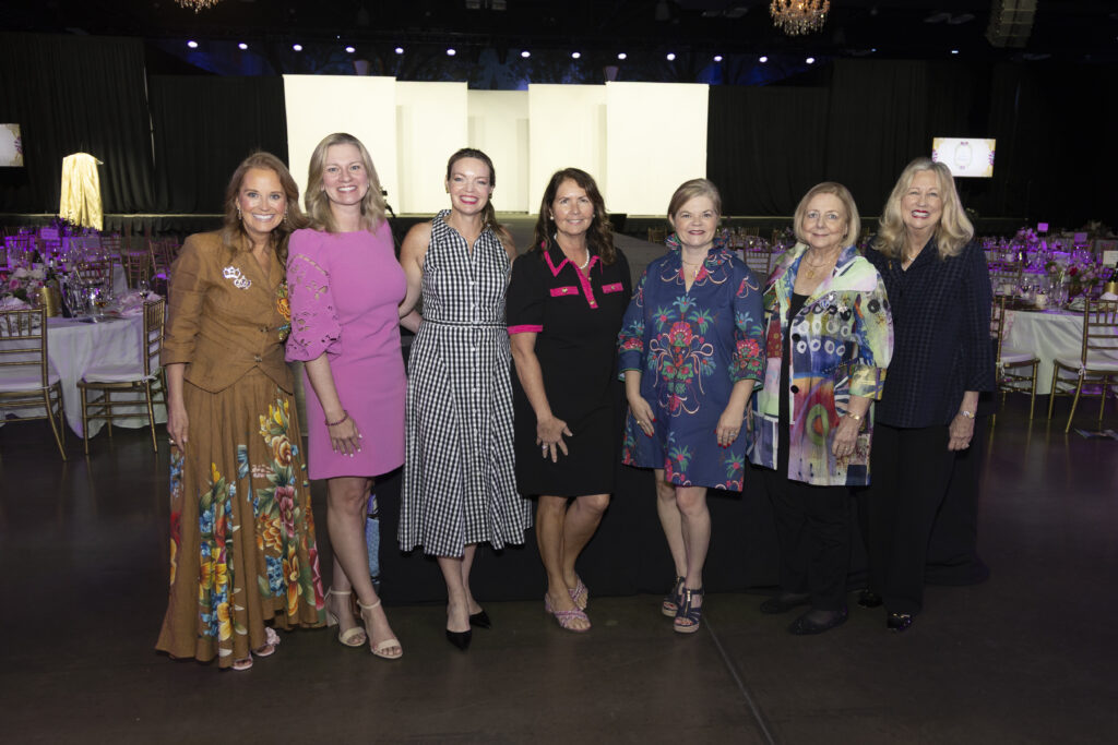 Elizabeth Rose, Jenn Bell, Katie Kaighin, Stephanie Wilson, Araminta Sellers, Anna Spier, Susan Douglas_7288