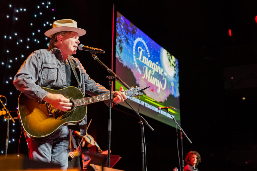 Jack Ingram performs at the Imagine Muny Gala on Sept. 10 at ACL Live at the Moody Theater. (Photo courtesy of The Muny Conservancy)