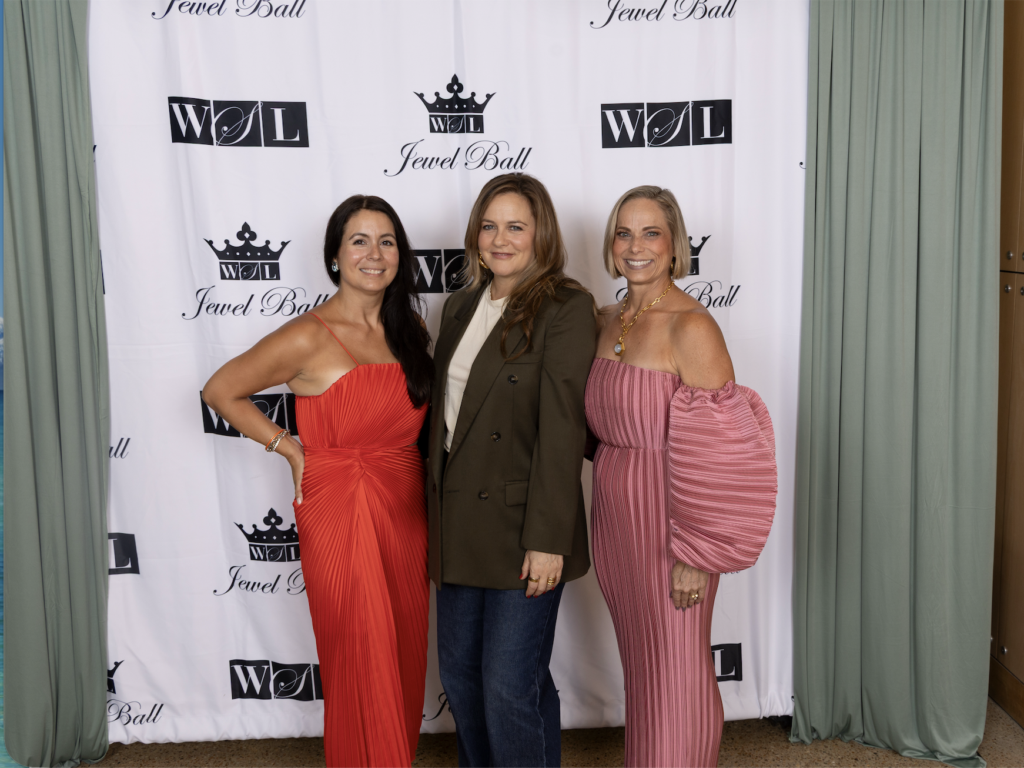 Melissa Billman, Alicia Silverston, Amanda Pettitt
