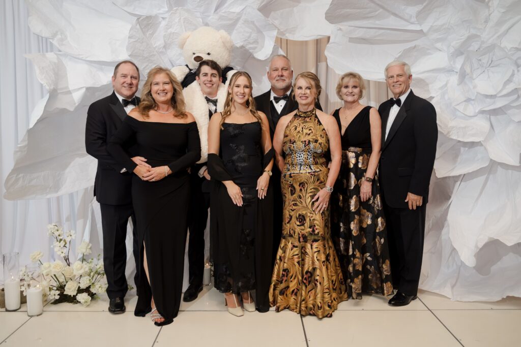 Allan Kresta, Sherry Kresta, Gareth Jukes, Ashley Kresta, Harry Jukes, Lisa M. Jukes, Kelly Zimbelman, Ron Zimbelman (1)_6802